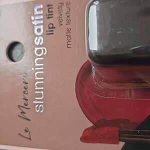 Le Mercerie Stunning Satin Lip Tint - Velvet Matte Texture - NEW